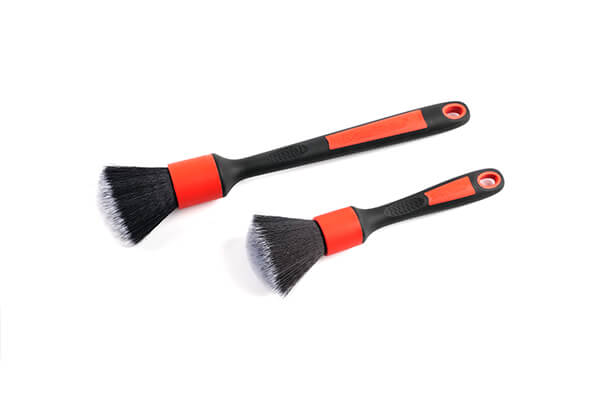 MaxShine Curved Grip XL Detailing Brush Ultra Soft Bristle